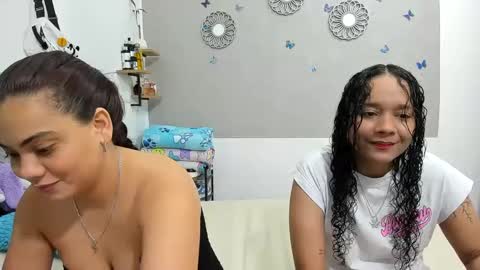 Snapshot of nay_and_aleja chatting on 09/26/25, 02:37 nay_and_aleja online show from 09/26/25, 02:37