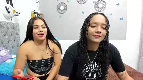 Snapshot of nay_and_aleja chatting on 10/04/25, 03:59 nay_and_aleja online show from 10/04/25, 03:59