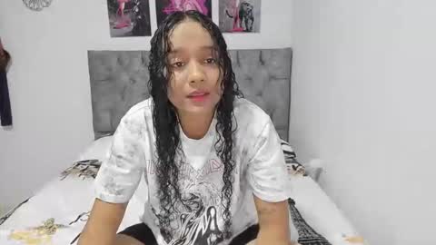 Snapshot of nay_and_aleja chatting on 02/19/26, 03:24 nay_and_aleja online show from 02/19/26, 03:24