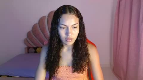 naya_fox1 online show from 01/08/26, 11:18