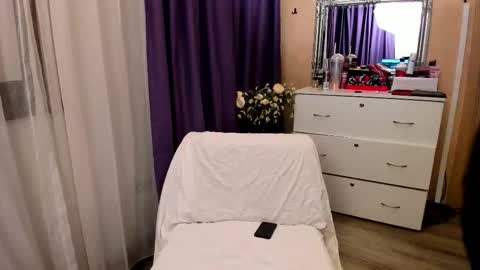 Eliza online show from 02/08/26, 08:23