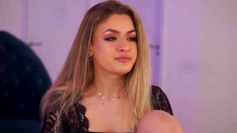 Naya online show from 01/18/26, 07:06