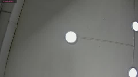 nayara_macherano online show from 12/15/25, 11:25