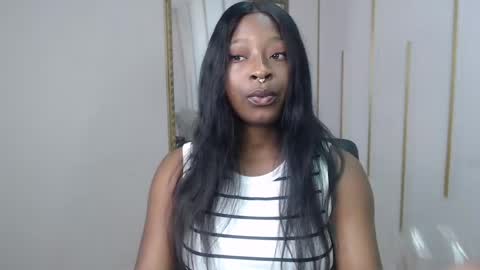 Nayaris 3 online show from 05/31/26, 02:02