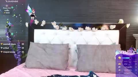 Naye  online show from 02/28/25, 05:59