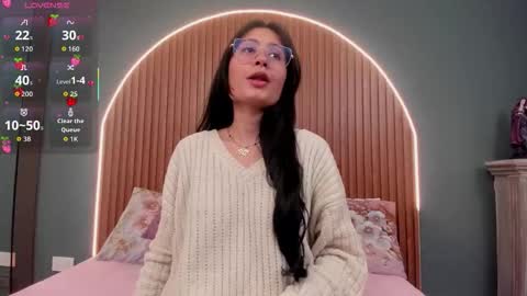 Naye  online show from 11/15/25, 04:10