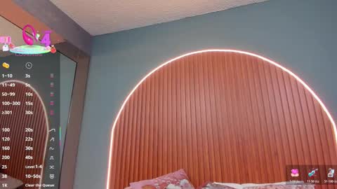 Naye  online show from 12/14/25, 03:56