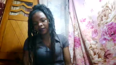Snapshot of naylah313 chatting on 06/21/26, 05:59 Nayla online show from 06/21/26, 05:59