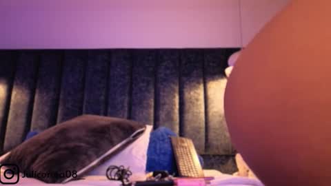 Juli  online show from 11/20/25, 11:21