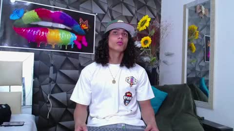 Snapshot of nazper_ chatting on 01/12/25, 04:29 Nazper online show from 01/12/25, 04:29