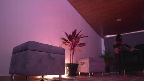 Nefertari online show from 03/14/26, 05:29