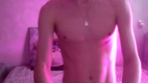 Keendle online show from 01/12/26, 02:17