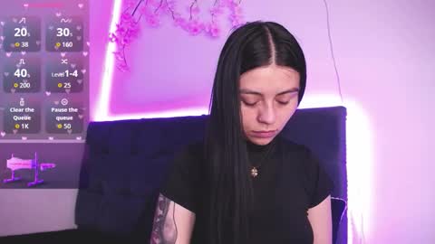 Snapshot of nea_lm chatting on 10/25/25, 08:11 nea-- online show from 10/25/25, 08:11