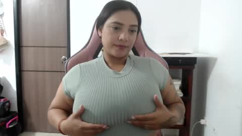Snapshot of nebyula_star chatting on 07/16/26, 06:47 Nebyula online show from 07/16/26, 06:47