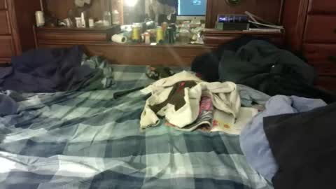 Snapshot of nedddludd chatting on 03/22/26, 04:38 nedddludd online show from 03/22/26, 04:38