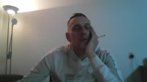 Snapshot of nederland77 chatting on 02/21/25, 06:04 nederland77 online show from 02/21/25, 06:04