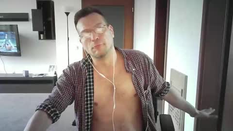 Snapshot of needfullthx chatting on 03/02/25, 02:32 Sebastian online show from 03/02/25, 02:32