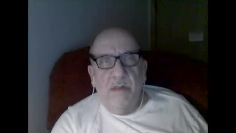 Tom online show from 01/10/26, 02:02