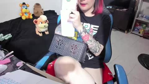 Geek Nicole    im Neeko UwU online show from 01/18/26, 09:07