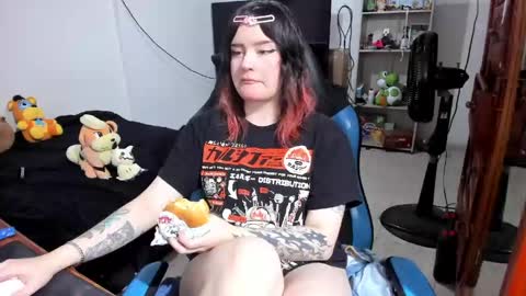 Geek Nicole    im Neeko UwU online show from 05/26/26, 12:06