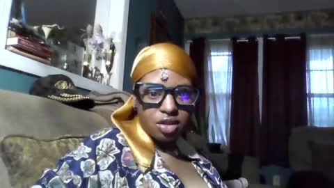 Snapshot of nefertitibank chatting on 07/14/26, 10:32 nefertitibank online show from 07/14/26, 10:32