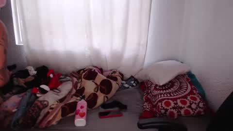 Zoe online show from 10/20/25, 10:49