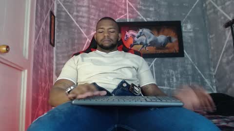 Snapshot of negritomeloso_k18 chatting on 01/19/26, 02:21 negritomeloso_k18 online show from 01/19/26, 02:21