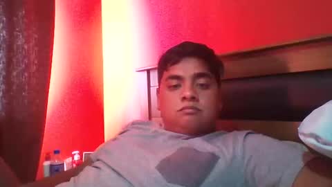 negritoo_2503 online show from 11/24/25, 12:27