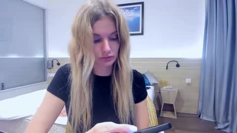 neighbours_love online show from 12/13/24, 04:49