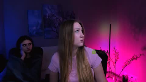 Snapshot of nekky_mouse chatting on 09/09/25, 03:39 Meow online show from 09/09/25, 03:39