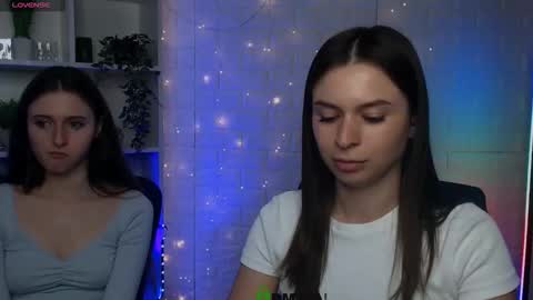 Snapshot of nekky_mouse chatting on 09/22/25, 12:51 Meow online show from 09/22/25, 12:51