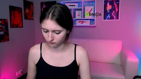 Snapshot of nekky_mouse chatting on 09/24/25, 02:26 Meow online show from 09/24/25, 02:26