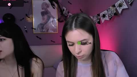 Snapshot of nekky_mouse chatting on 10/24/25, 05:31 Meow online show from 10/24/25, 05:31