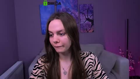 Snapshot of nekky_mouse chatting on 11/08/25, 01:00 Meow online show from 11/08/25, 01:00