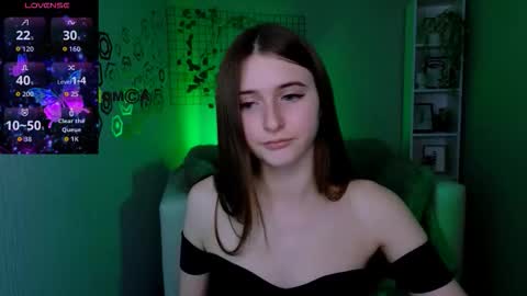 Snapshot of nekky_mouse chatting on 11/14/25, 10:36 Meow online show from 11/14/25, 10:36