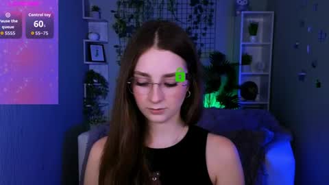 Snapshot of nekky_mouse chatting on 06/15/26, 09:22 Meow online show from 06/15/26, 09:22