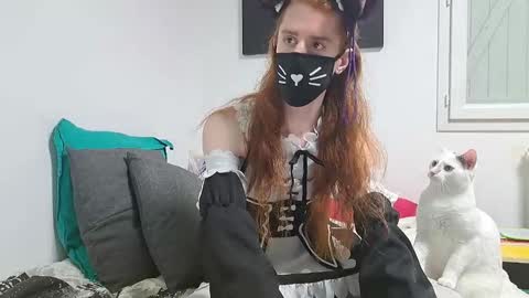 Snapshot of neko_nyaaa chatting on 01/26/25, 12:37 Neko online show from 01/26/25, 12:37