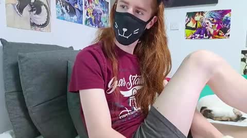 Snapshot of neko_nyaaa chatting on 09/20/25, 02:07 Neko online show from 09/20/25, 02:07