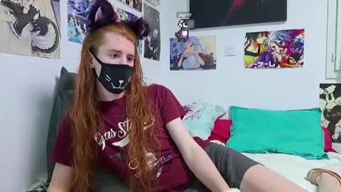 Snapshot of neko_nyaaa chatting on 09/26/25, 03:49 Neko online show from 09/26/25, 03:49