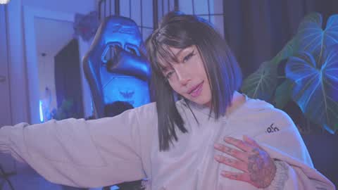 Snapshot of nekyra_san chatting on 01/21/25, 12:04 Mely Birthday party saturday night BYO online show from 01/21/25, 12:04