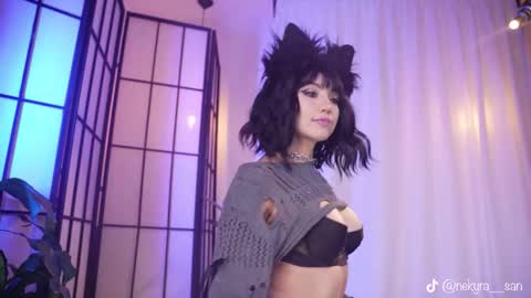 Snapshot of nekyra_san chatting on 11/14/25, 12:31 Mely Birthday party saturday night BYO online show from 11/14/25, 12:31