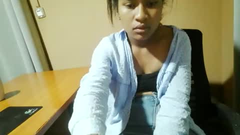 nelia_84 online show from 05/04/26, 05:53