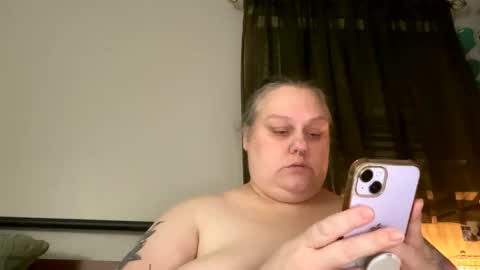 Nellie Atlas online show from 02/02/26, 02:21