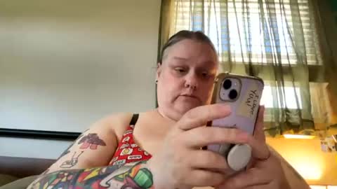 Snapshot of nellatlas chatting on 06/15/26, 08:22 Nellie Atlas online show from 06/15/26, 08:22