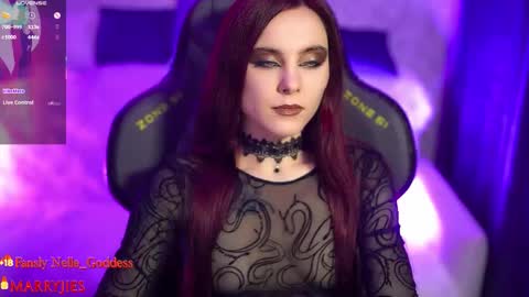 Snapshot of nelle_ chatting on 10/09/25, 05:33    online show from 10/09/25, 05:33