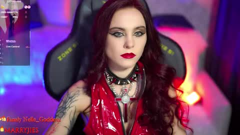 Snapshot of nelle_ chatting on 11/03/25, 05:25    online show from 11/03/25, 05:25