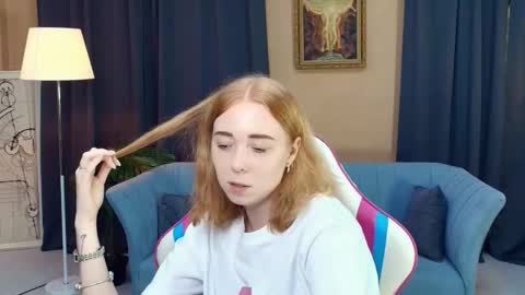 Nelli online show from 11/27/25, 08:55