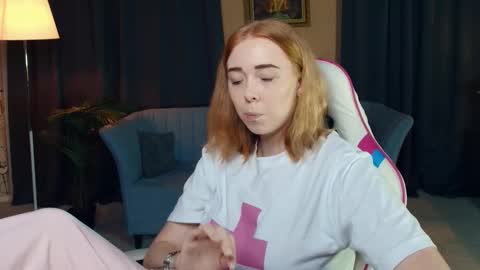 Nelli online show from 11/29/25, 08:01