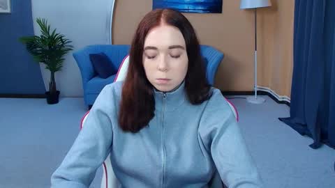 Nelli online show from 05/14/26, 07:53