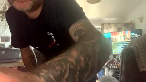 Snapshot of nelly26048 chatting on 11/07/25, 11:43 nelly26048 online show from 11/07/25, 11:43